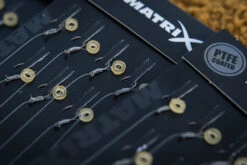 Matrix MXC-3 Size 14 Barbless / 0.165mm / 6" (15cm) / Bait Band - 8pcs -Vissen Kortingswinkel c82fd50e785d30af